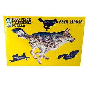 F.X. Schmid 1000 Piece Pack Leader Wolf-Shaped Puzzle Wildlife (43 x 25.5 in)